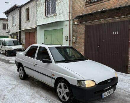 Білий Форд Ескорт, об'ємом двигуна 1.3 л та пробігом 199 тис. км за 1500 $, фото 1 на Automoto.ua