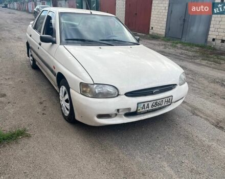 Білий Форд Ескорт, об'ємом двигуна 1.6 л та пробігом 263 тис. км за 1000 $, фото 1 на Automoto.ua