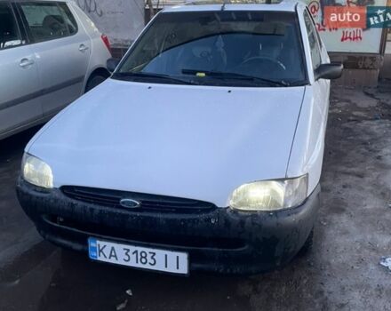 Белый Форд Эскорт, объемом двигателя 1.3 л и пробегом 161 тыс. км за 1200 $, фото 1 на Automoto.ua