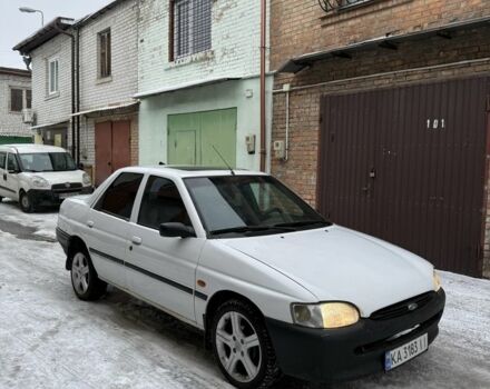 Білий Форд Ескорт, об'ємом двигуна 1.3 л та пробігом 199 тис. км за 1500 $, фото 1 на Automoto.ua