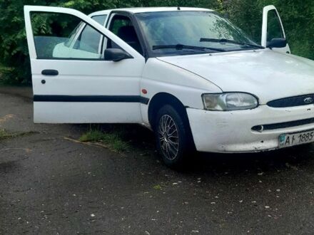 Белый Форд Эскорт, объемом двигателя 0 л и пробегом 1 тыс. км за 650 $, фото 1 на Automoto.ua