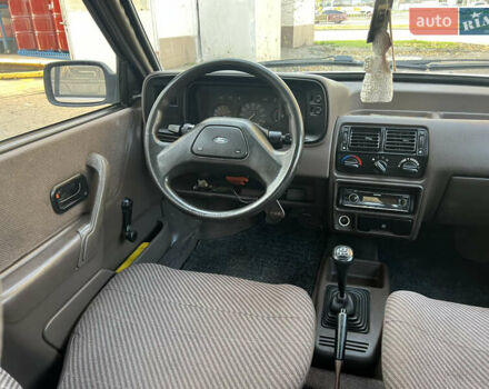 Бежевий Форд Ескорт, об'ємом двигуна 1.4 л та пробігом 150 тис. км за 880 $, фото 18 на Automoto.ua