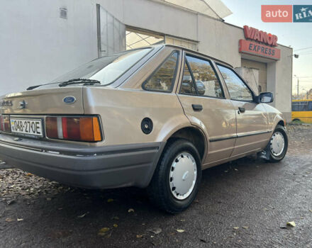 Бежевий Форд Ескорт, об'ємом двигуна 1.4 л та пробігом 150 тис. км за 880 $, фото 10 на Automoto.ua