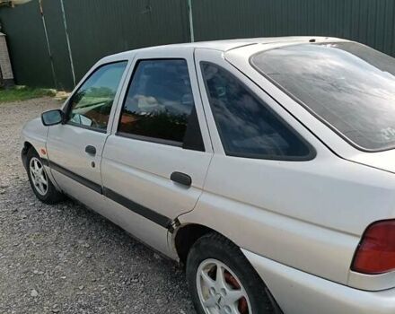 Бежевый Форд Эскорт, объемом двигателя 1.4 л и пробегом 447 тыс. км за 850 $, фото 8 на Automoto.ua