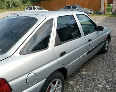 Бежевый Форд Эскорт, объемом двигателя 1.4 л и пробегом 447 тыс. км за 850 $, фото 5 на Automoto.ua