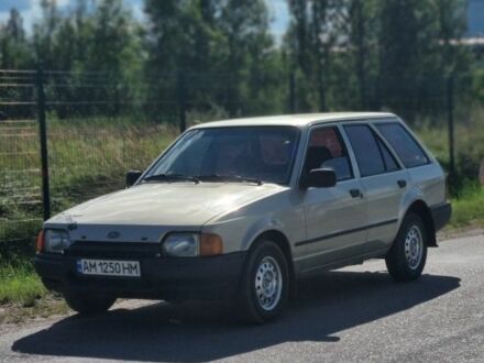 Форд Эскорт 1987 в Коростене на Automoto.ua Бежевый Форд Эскорт, объемом двигателя 1.4 л и пробегом 350 тыс. км за 1000 $, фото 1 на Automoto.ua