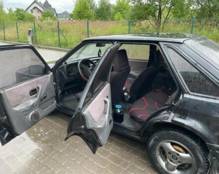 Черный Форд Эскорт, объемом двигателя 0 л и пробегом 777 тыс. км за 355 $, фото 5 на Automoto.ua