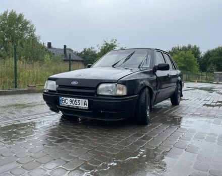Чорний Форд Ескорт, об'ємом двигуна 1.4 л та пробігом 3 тис. км за 485 $, фото 3 на Automoto.ua