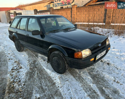 Черный Форд Эскорт, объемом двигателя 1.4 л и пробегом 342 тыс. км за 800 $, фото 2 на Automoto.ua