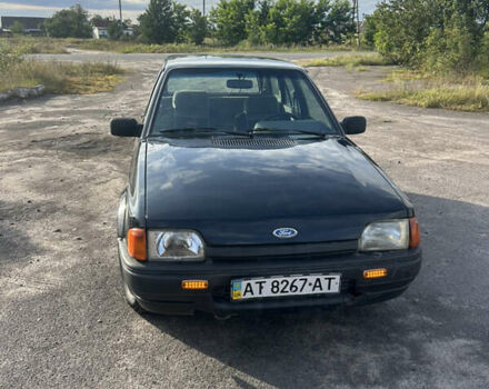 Черный Форд Эскорт, объемом двигателя 1.4 л и пробегом 330 тыс. км за 750 $, фото 6 на Automoto.ua