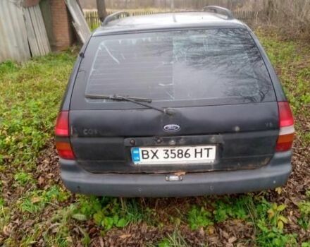 Черный Форд Эскорт, объемом двигателя 1.4 л и пробегом 200 тыс. км за 700 $, фото 3 на Automoto.ua