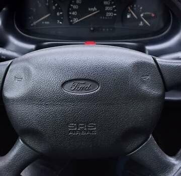 Черный Форд Эскорт, объемом двигателя 1.6 л и пробегом 349 тыс. км за 2000 $, фото 20 на Automoto.ua