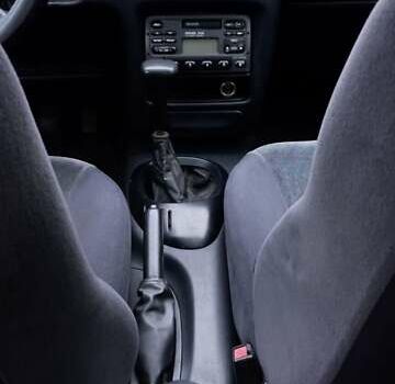 Черный Форд Эскорт, объемом двигателя 1.6 л и пробегом 349 тыс. км за 2000 $, фото 6 на Automoto.ua