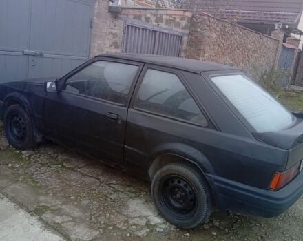 Черный Форд Эскорт, объемом двигателя 1.3 л и пробегом 3 тыс. км за 404 $, фото 1 на Automoto.ua