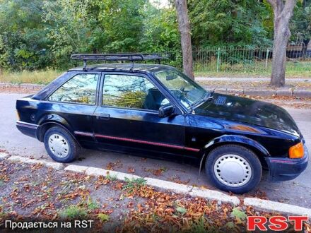 Чорний Форд Ескорт, об'ємом двигуна 1.6 л та пробігом 230 тис. км за 500 $, фото 1 на Automoto.ua