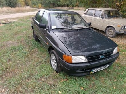 Форд Эскорт 1991 в Запорожье на Automoto.ua Черный Форд Эскорт, объемом двигателя 1.3 л и пробегом 1 тыс. км за 650 $, фото 1 на Automoto.ua