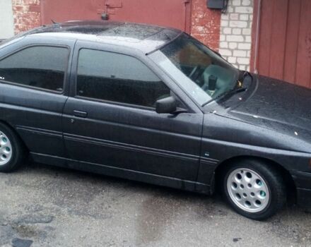 Чорний Форд Ескорт, об'ємом двигуна 2 л та пробігом 1 тис. км за 1600 $, фото 1 на Automoto.ua