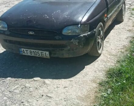 Фиолетовый Форд Эскорт, объемом двигателя 1.3 л и пробегом 90 тыс. км за 350 $, фото 5 на Automoto.ua