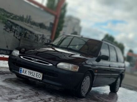 Фиолетовый Форд Эскорт, объемом двигателя 1.6 л и пробегом 2 тыс. км за 2350 $, фото 1 на Automoto.ua