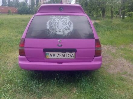 Форд Эскорт 1996 в Киеве на Automoto.ua Фиолетовый Форд Эскорт, объемом двигателя 0 л и пробегом 72 тыс. км за 2250 $, фото 1 на Automoto.ua