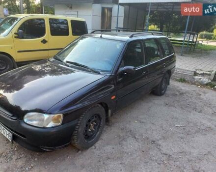 Коричневий Форд Ескорт, об'ємом двигуна 1.6 л та пробігом 175 тис. км за 1650 $, фото 3 на Automoto.ua