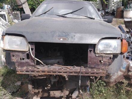 Форд Ескорт 1986 у Черкасах на Automoto.ua Коричневий Форд Ескорт, об'ємом двигуна 1.6 л та пробігом 350 тис. км за 7500 $, фото 1 на Automoto.ua