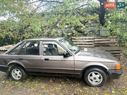 Форд Эскорт 1986 в Черновцах на Automoto.ua Коричневый Форд Эскорт, объемом двигателя 1.6 л и пробегом 99 тыс. км за 799 $, фото 1 на Automoto.ua