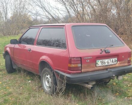 Красный Форд Эскорт, объемом двигателя 1.3 л и пробегом 165 тыс. км за 550 $, фото 3 на Automoto.ua