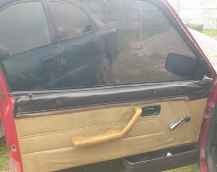 Красный Форд Эскорт, объемом двигателя 1.3 л и пробегом 165 тыс. км за 550 $, фото 8 на Automoto.ua