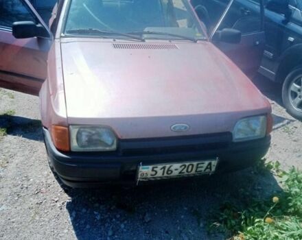 Красный Форд Эскорт, объемом двигателя 1.3 л и пробегом 300 тыс. км за 484 $, фото 15 на Automoto.ua