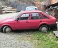 Красный Форд Эскорт, объемом двигателя 1.4 л и пробегом 100 тыс. км за 202 $, фото 1 на Automoto.ua
