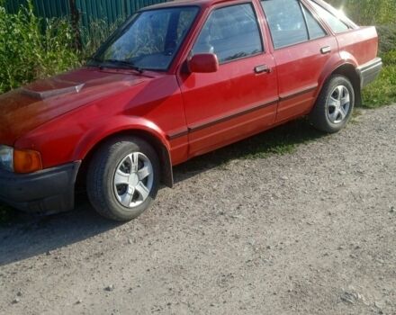 Красный Форд Эскорт, объемом двигателя 1.3 л и пробегом 300 тыс. км за 1000 $, фото 3 на Automoto.ua