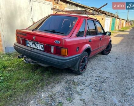 Красный Форд Эскорт, объемом двигателя 1.6 л и пробегом 250 тыс. км за 950 $, фото 4 на Automoto.ua