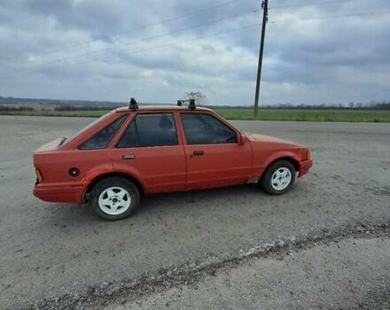 Красный Форд Эскорт, объемом двигателя 0 л и пробегом 60 тыс. км за 713 $, фото 1 на Automoto.ua