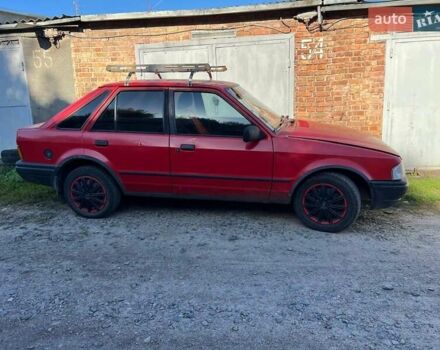 Красный Форд Эскорт, объемом двигателя 1.6 л и пробегом 250 тыс. км за 950 $, фото 3 на Automoto.ua