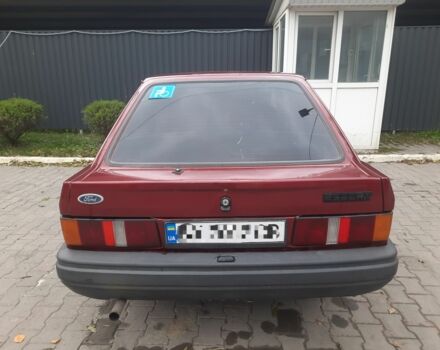 Красный Форд Эскорт, объемом двигателя 0 л и пробегом 36 тыс. км за 1000 $, фото 2 на Automoto.ua