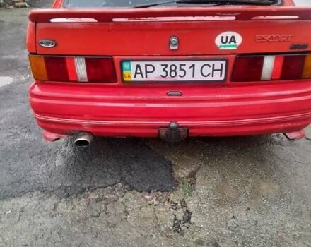 Червоний Форд Ескорт, об'ємом двигуна 1 л та пробігом 120 тис. км за 710 $, фото 3 на Automoto.ua