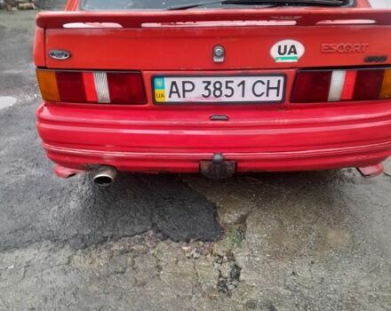 Красный Форд Эскорт, объемом двигателя 1 л и пробегом 120 тыс. км за 710 $, фото 4 на Automoto.ua