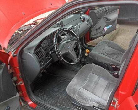 Красный Форд Эскорт, объемом двигателя 0.16 л и пробегом 90 тыс. км за 1500 $, фото 3 на Automoto.ua