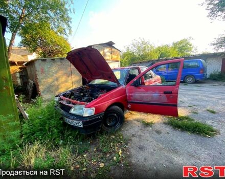 Красный Форд Эскорт, объемом двигателя 1.4 л и пробегом 100 тыс. км за 650 $, фото 1 на Automoto.ua