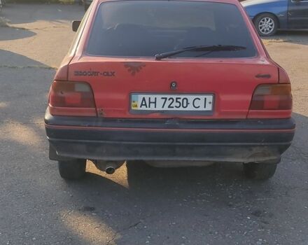 Червоний Форд Ескорт, об'ємом двигуна 0 л та пробігом 130 тис. км за 291 $, фото 6 на Automoto.ua