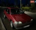 Красный Форд Эскорт, объемом двигателя 1.4 л и пробегом 300 тыс. км за 1100 $, фото 1 на Automoto.ua