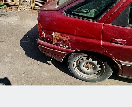 Червоний Форд Ескорт, об'ємом двигуна 1.6 л та пробігом 399 тис. км за 400 $, фото 5 на Automoto.ua