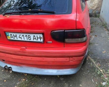 Красный Форд Эскорт, объемом двигателя 1 л и пробегом 100 тыс. км за 1500 $, фото 4 на Automoto.ua
