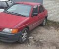Красный Форд Эскорт, объемом двигателя 1.39 л и пробегом 100 тыс. км за 1100 $, фото 1 на Automoto.ua