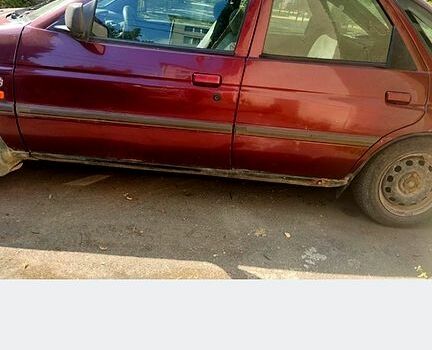 Червоний Форд Ескорт, об'ємом двигуна 1.6 л та пробігом 399 тис. км за 400 $, фото 6 на Automoto.ua