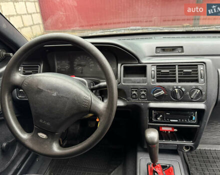 Красный Форд Эскорт, объемом двигателя 1.8 л и пробегом 55 тыс. км за 1500 $, фото 11 на Automoto.ua