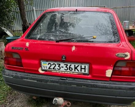 Красный Форд Эскорт, объемом двигателя 1.3 л и пробегом 2 тыс. км за 850 $, фото 1 на Automoto.ua