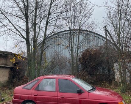 Красный Форд Эскорт, объемом двигателя 1.4 л и пробегом 650 тыс. км за 548 $, фото 3 на Automoto.ua