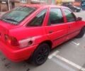 Красный Форд Эскорт, объемом двигателя 1.4 л и пробегом 233 тыс. км за 850 $, фото 2 на Automoto.ua